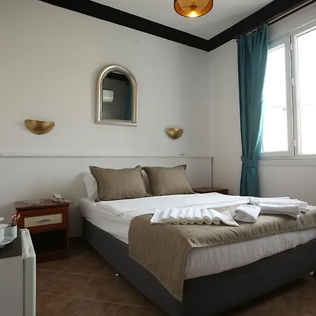 Hubble Bubble Aparthotel *